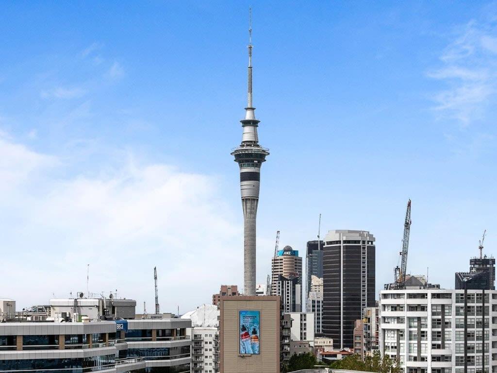 Beautiful Sky Tower View Home Near K' Road W/ Free Parking Auckland Eksteriør billede
